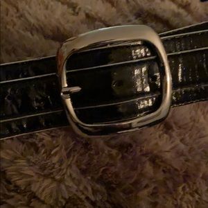 👢bundle & save👜 
Patent leather belt -Le Chateau